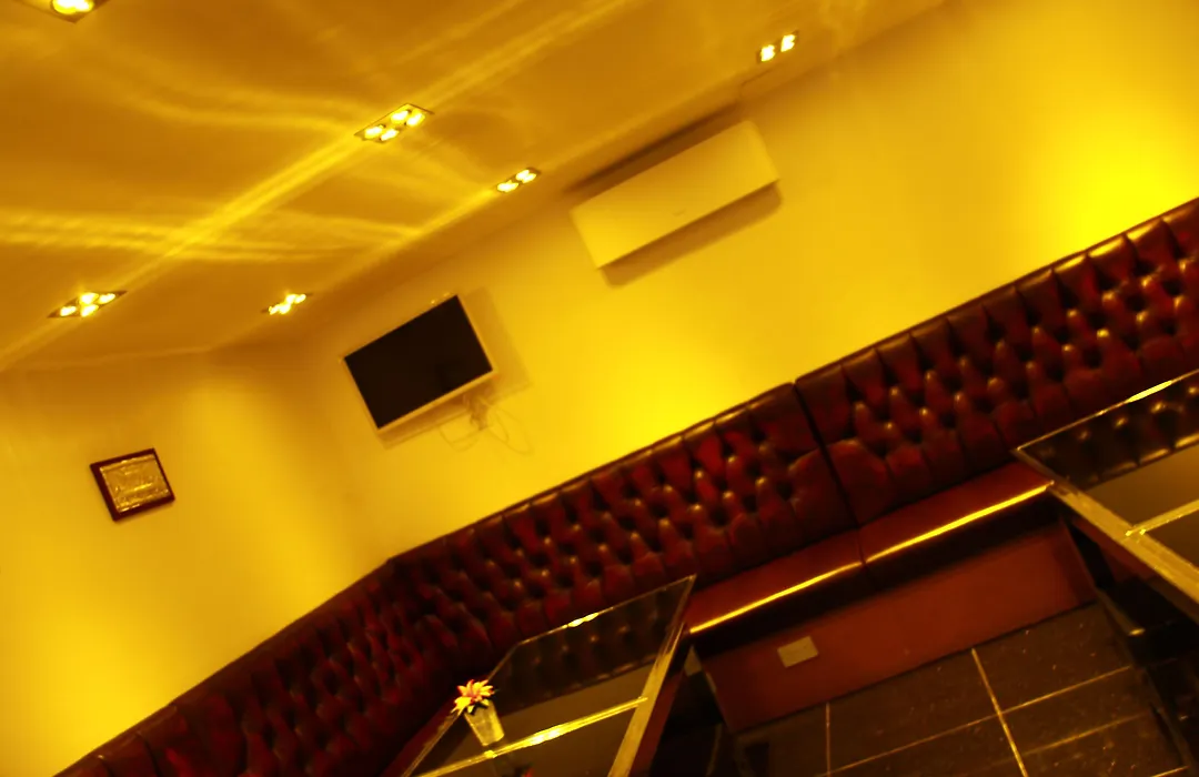 Exhibition Court Hotel 4-1
